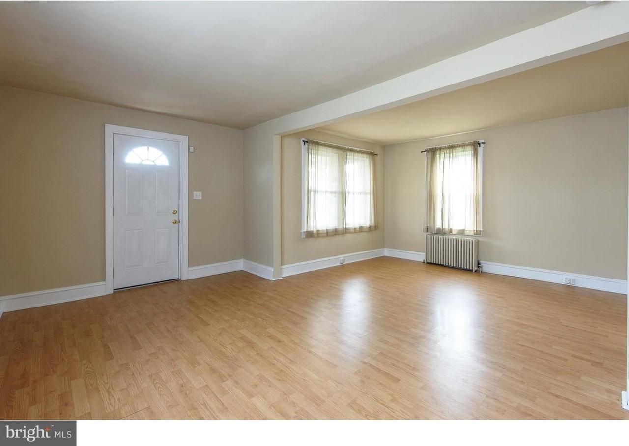 374 Dehaven St - Photo 2 of 18