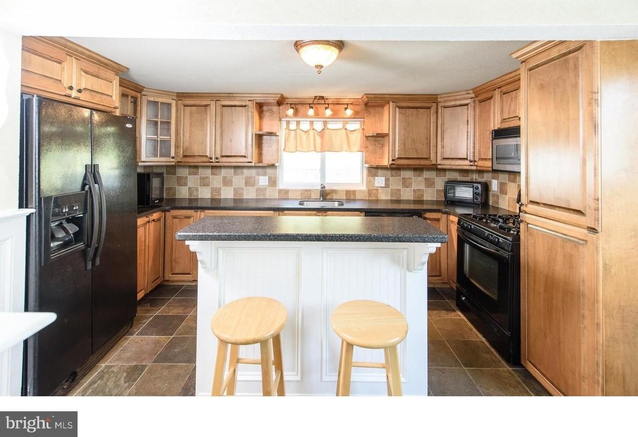 374 Dehaven St - Photo 6 of 18