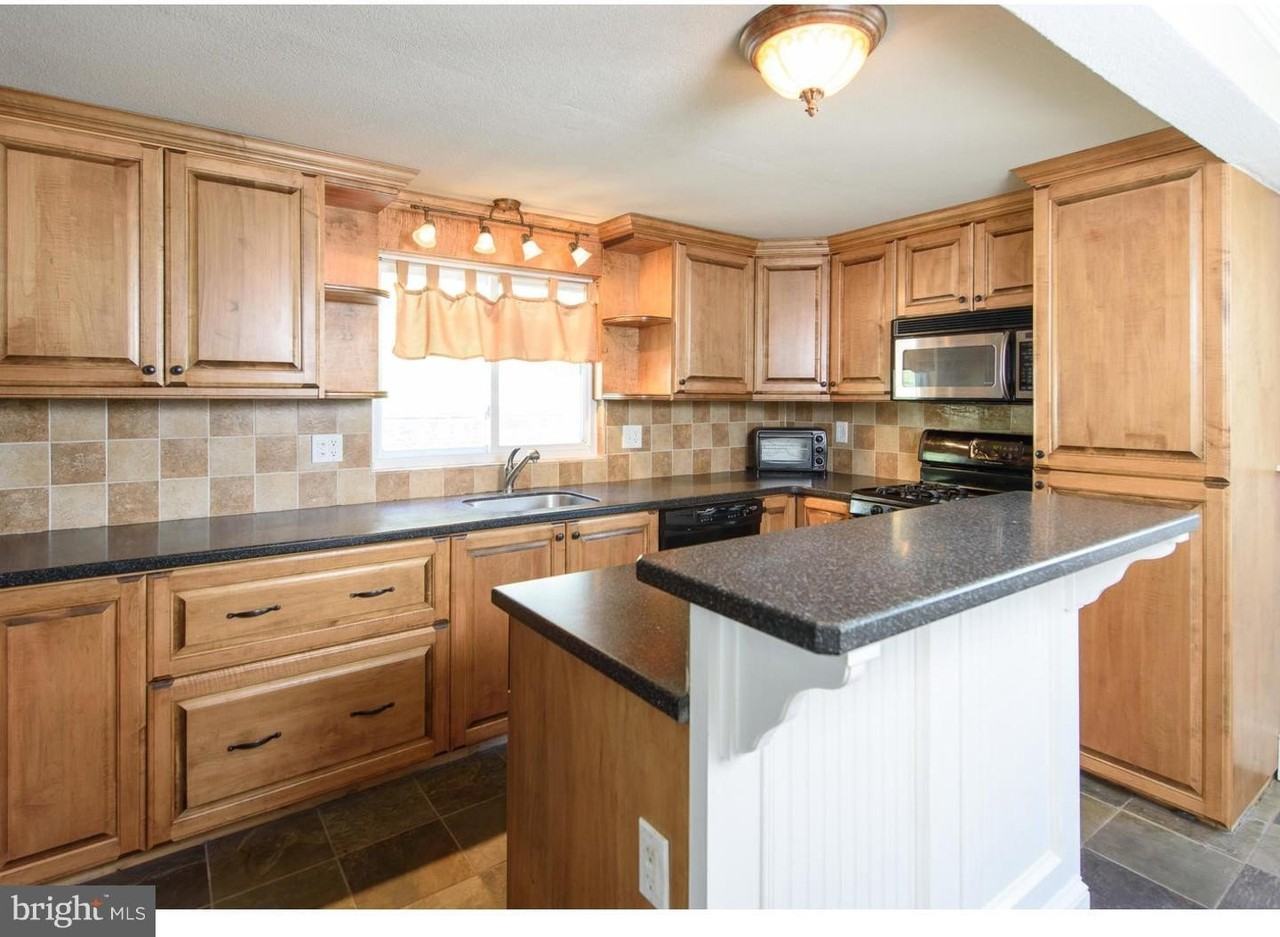 374 Dehaven St - Photo 7 of 18