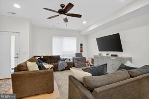 featured image of 1504 Earl St