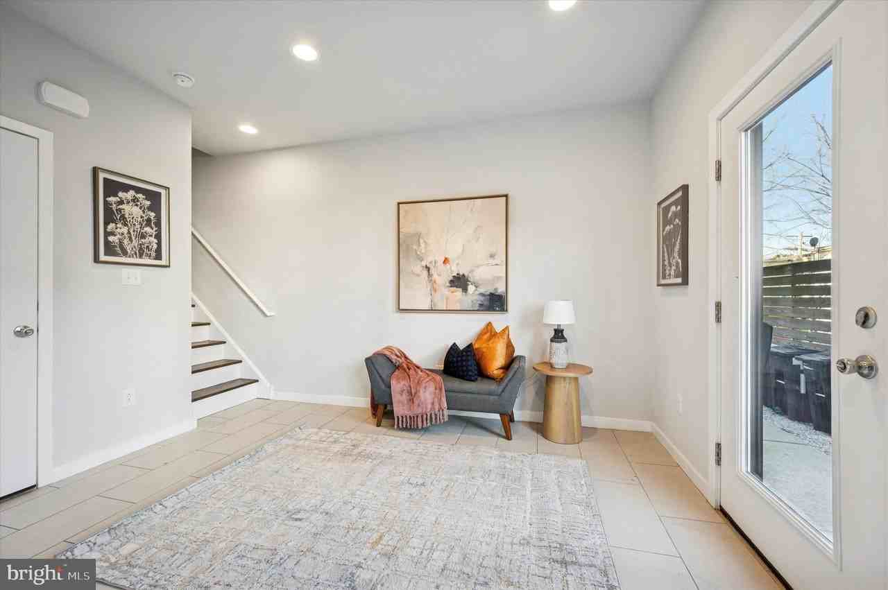 443 Shurs Ln #18 - Photo 4 of 25