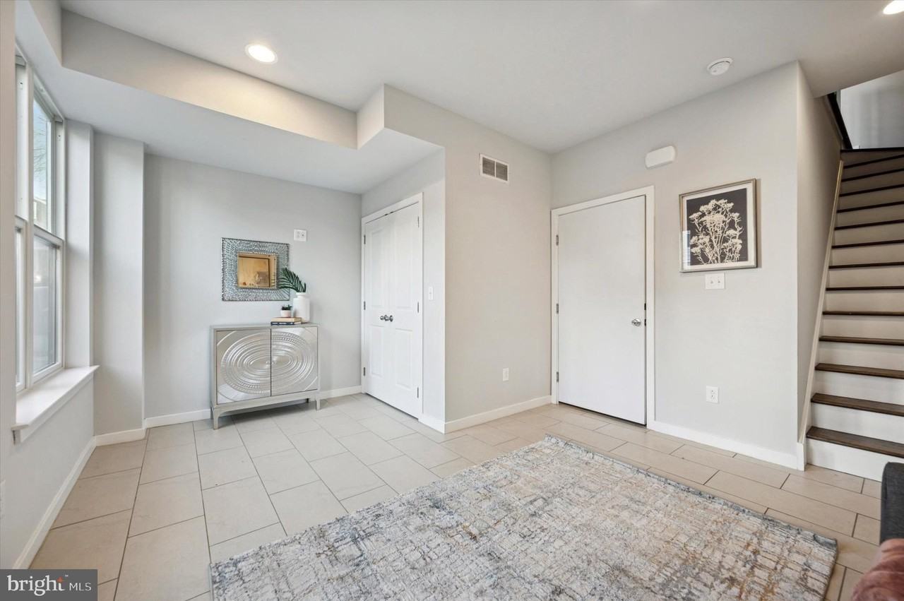 443 Shurs Ln #18 - Photo 5 of 25