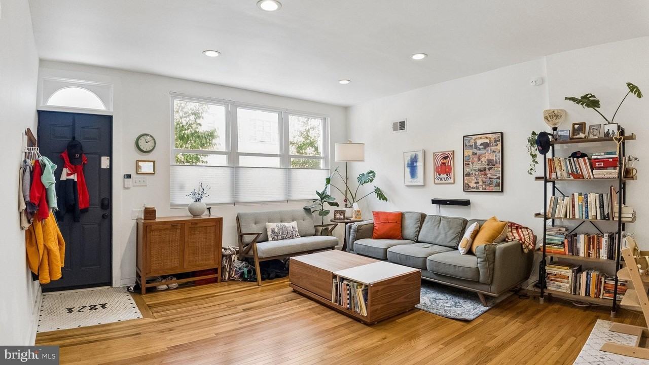 1821 S 10th St - Photo 4 of 50