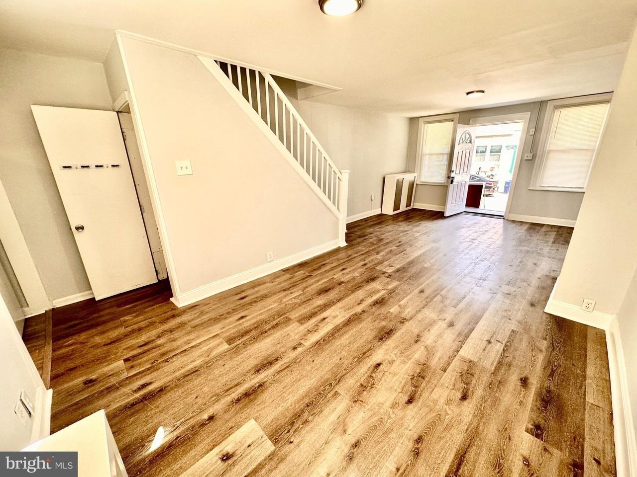 1438 S 28th St - Photo 6 of 14