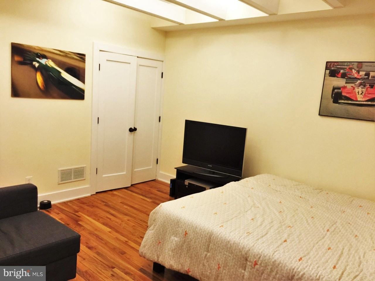 170 Grape St - Photo 2 of 5