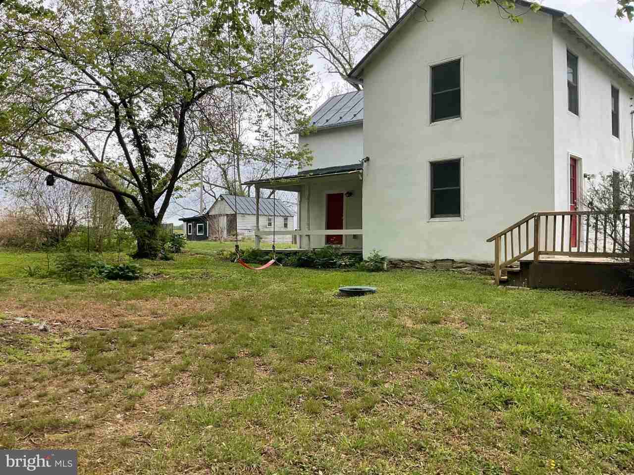 6774 LEEDS MANOR - Photo 2 of 18