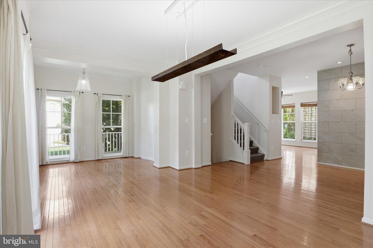 9157 Stonegarden Dr - Photo 6 of 48