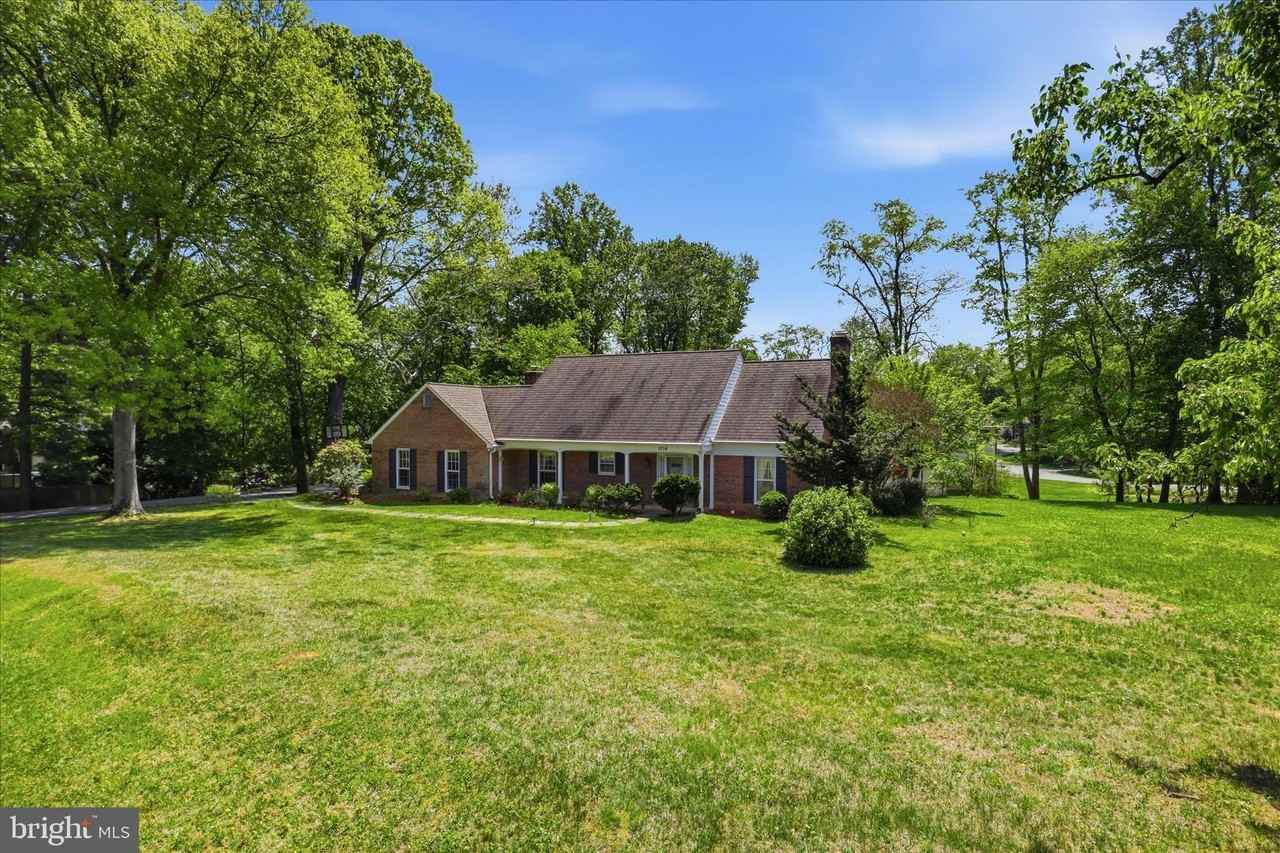 1034 Walker Mill Rd - Photo 4 of 50