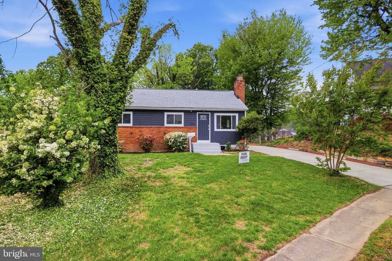 13206 Staggs Ct - Photo 2 of 32