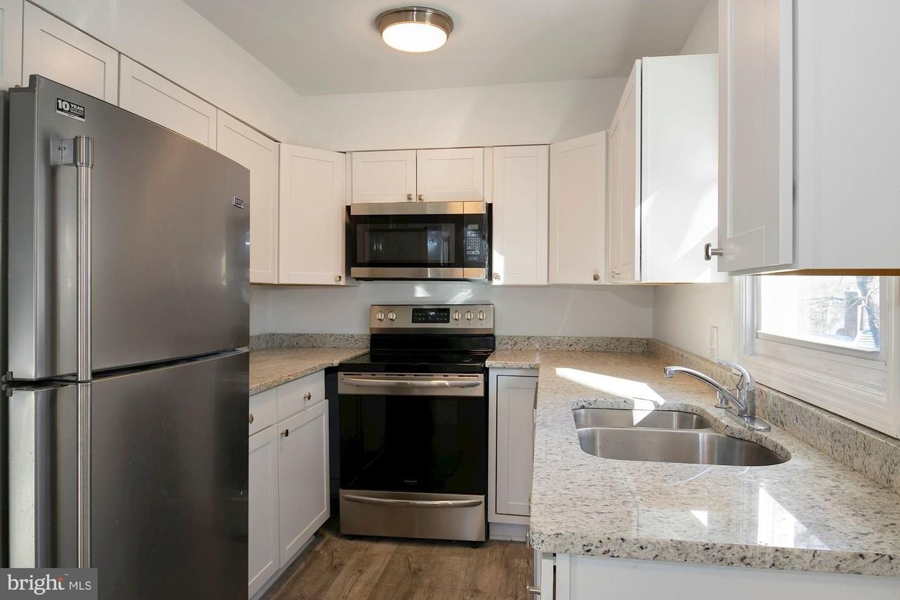 1647 Hylton Ave - Photo 7 of 9