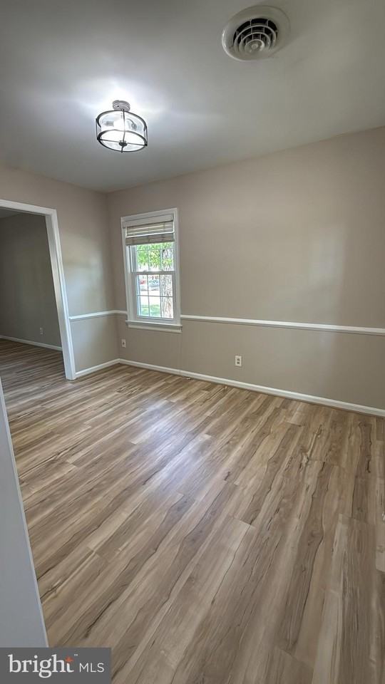 521 Laurel Ave - Photo 5 of 21