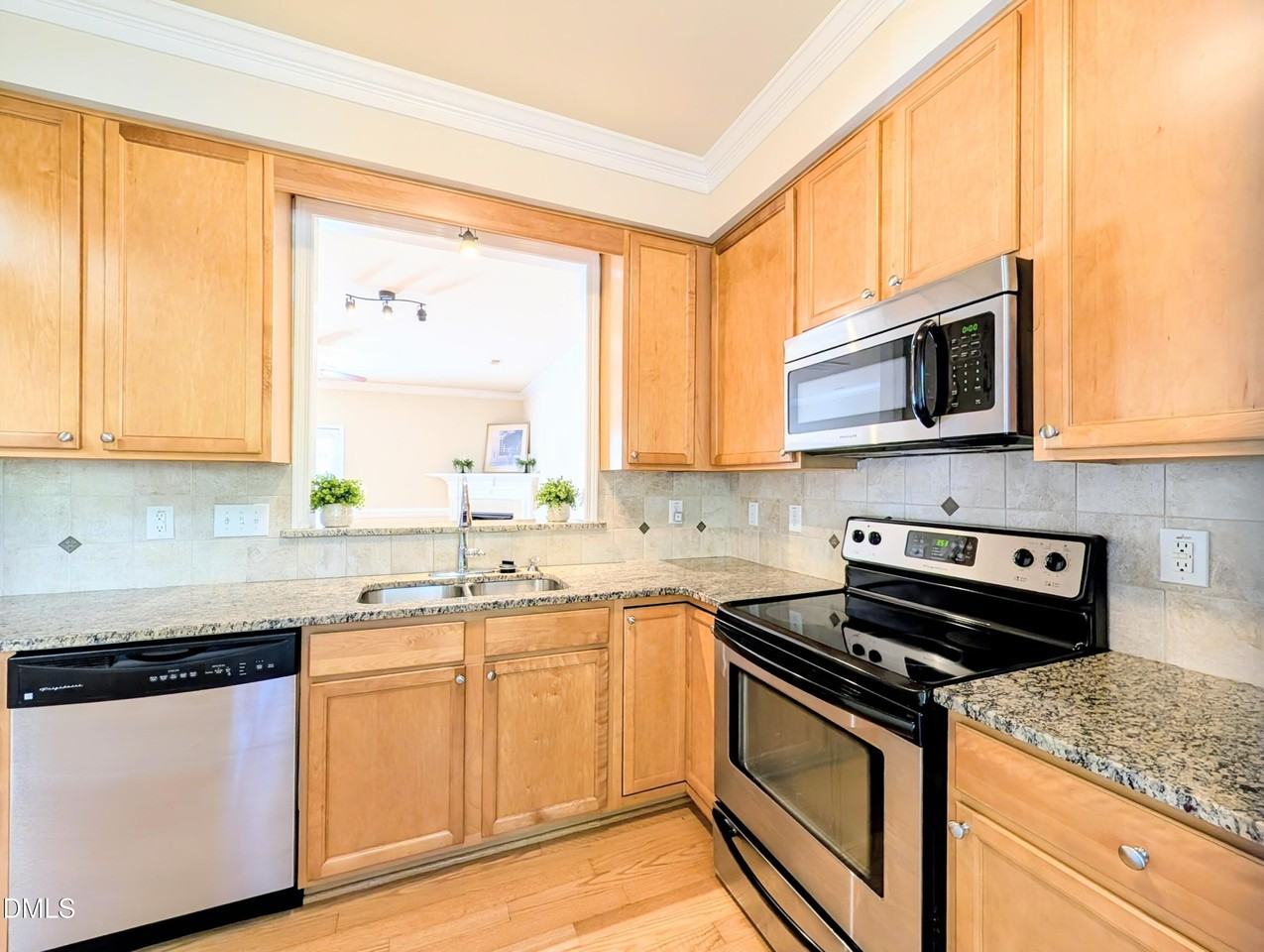 846 Myrtle Grove Ln - Photo 6 of 35