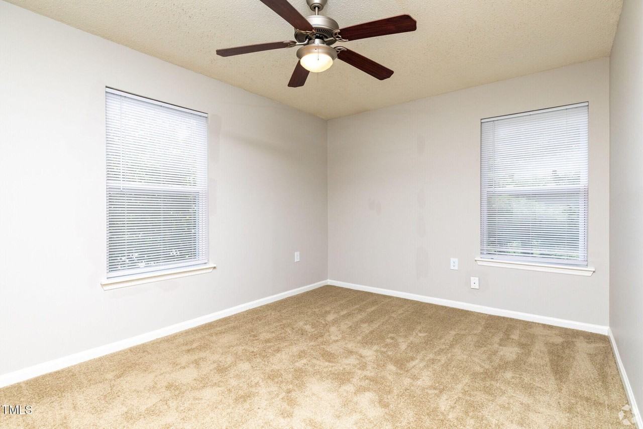 115 Holiday Park Rd - Photo 6 of 16