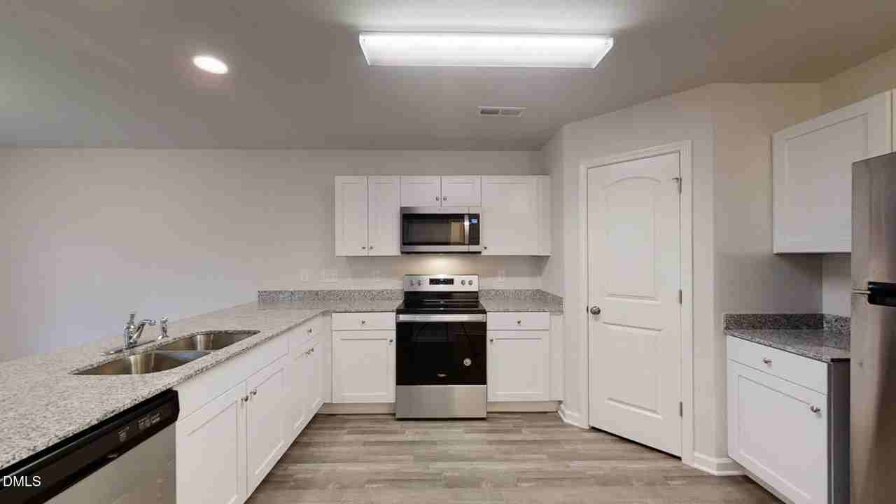 1312 Winter Sweet Ct - Photo 6 of 18