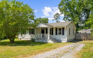featured image of 2217 Doris Dr #1