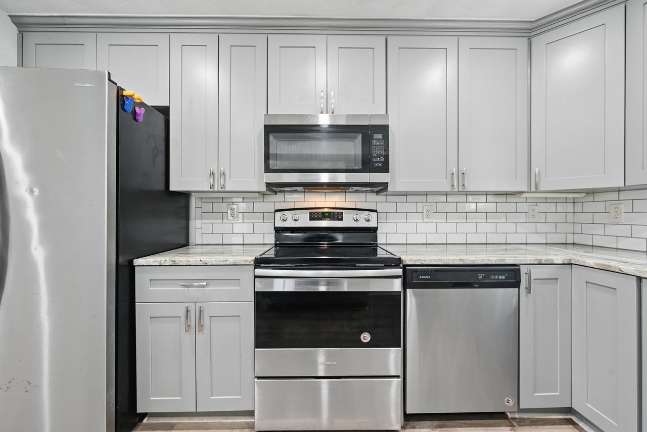 3521 Brest Ave #1 - Photo 7 of 26