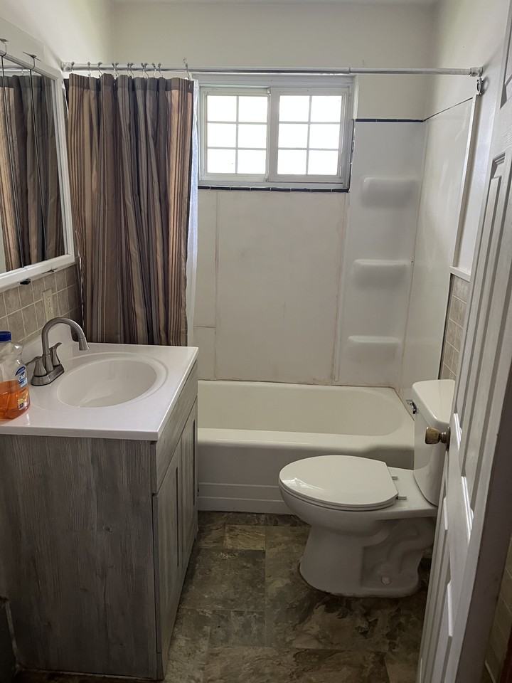 1603 Durand St #1603 - Photo 4 of 11