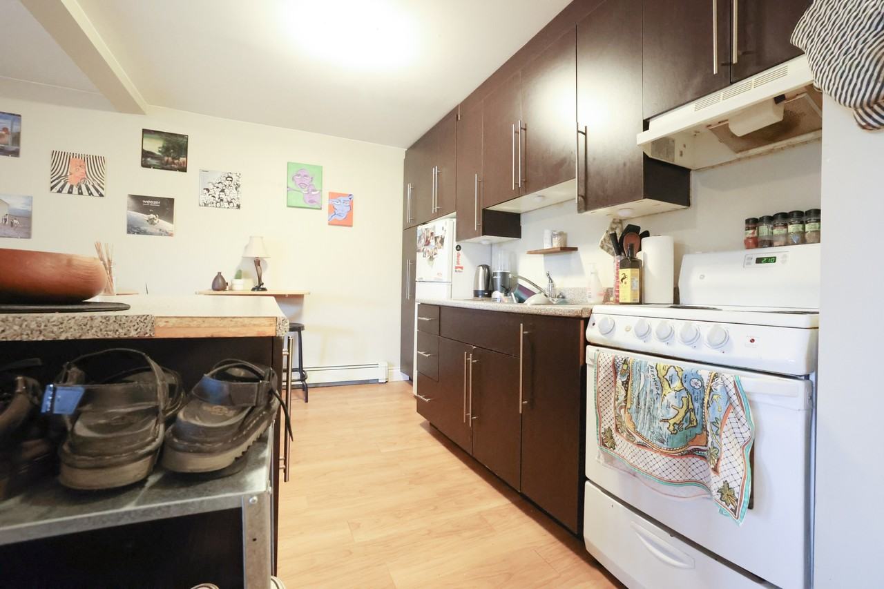 164 Arthur Street #6 - Photo 6 of 11