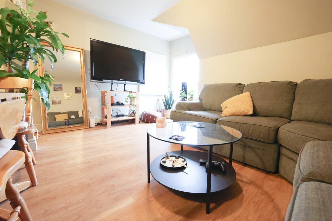 164 Arthur Street #6 - Photo 3 of 11
