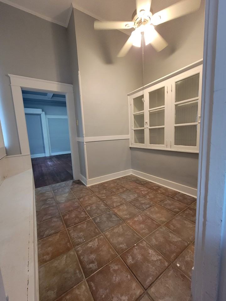 613 W Pine St #2 - Photo 2 of 6