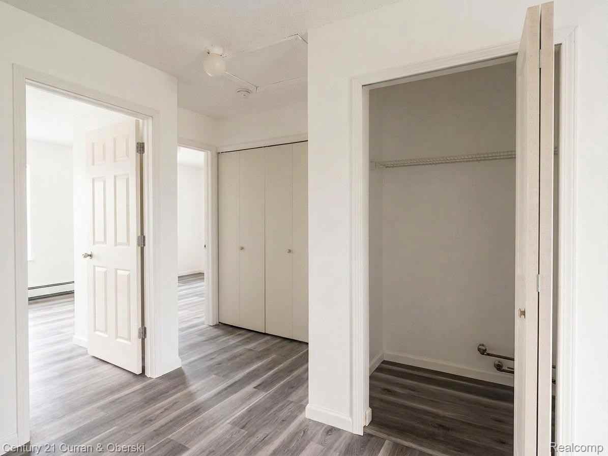 284 School St - Photo 6 of 11