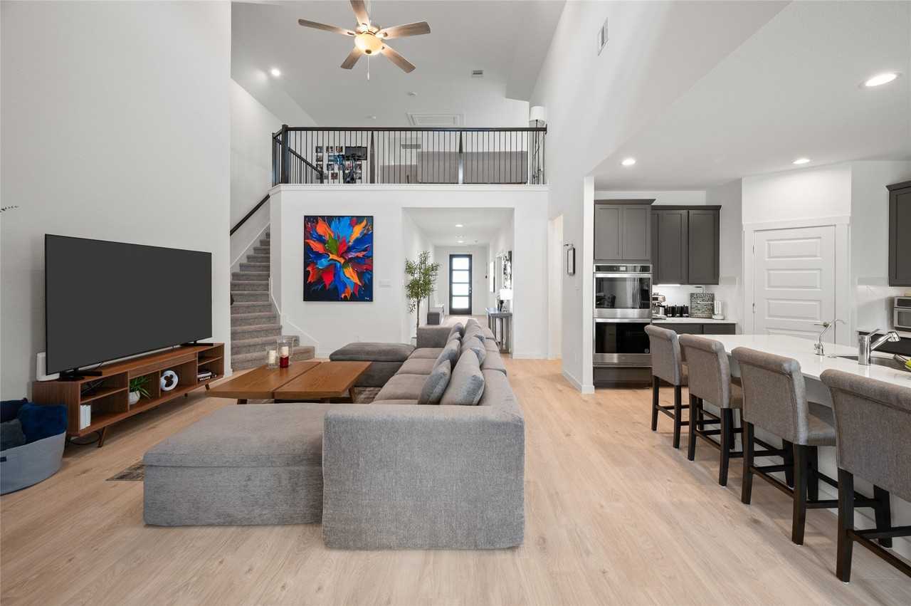 2214 Bitter Melon Dr - Photo 4 of 27