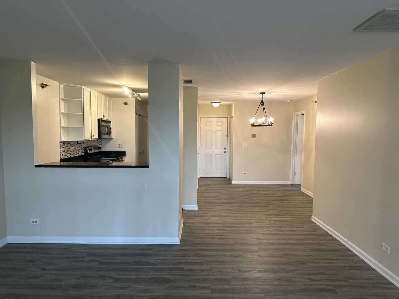 214 Glengarry Dr ##201 - Photo 3 of 18