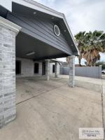 featured image of 2733 Naples St