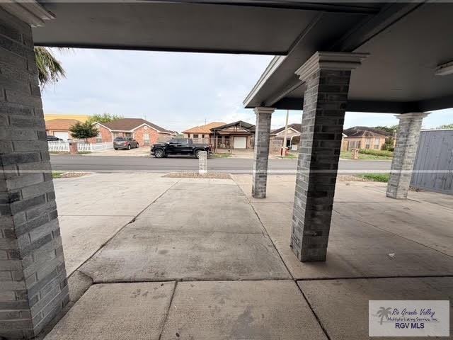 2733 Naples St - Photo 6 of 28