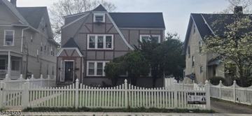 featured image of 941 W Front St