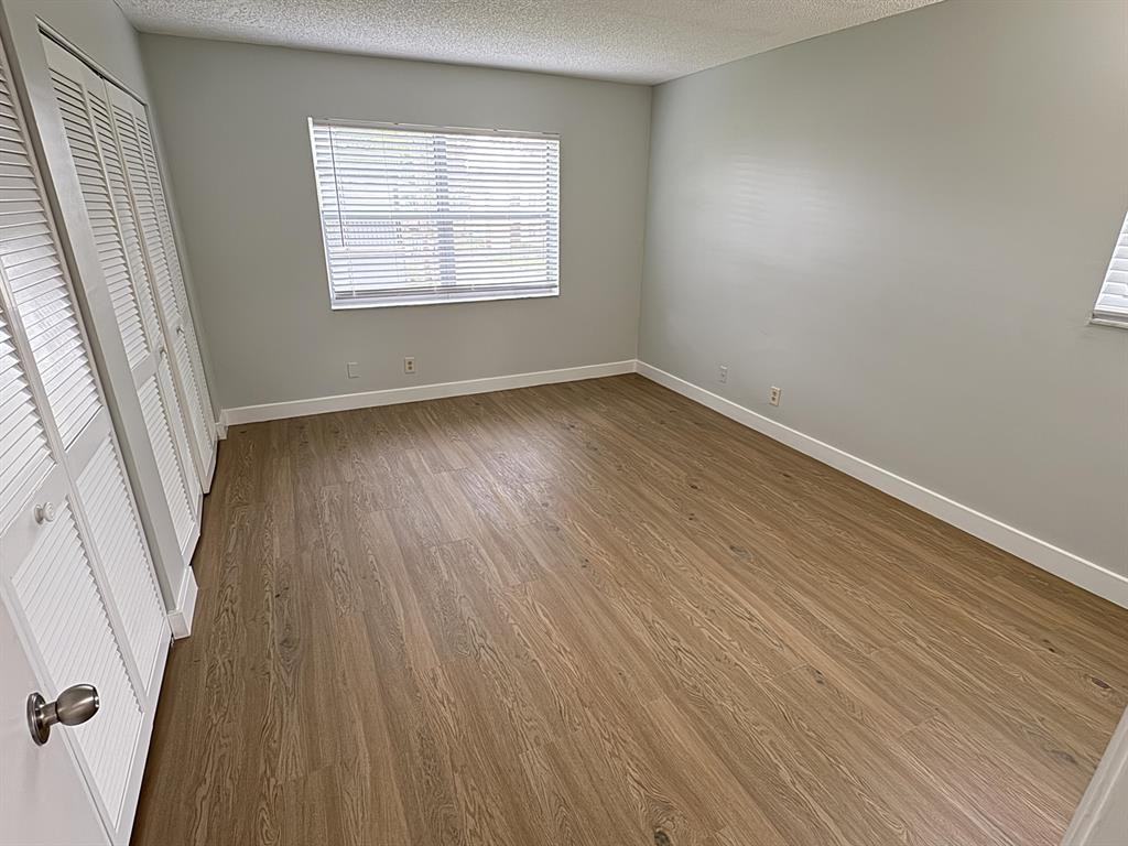 4167 Nw 90th Ave - Photo 6 of 34