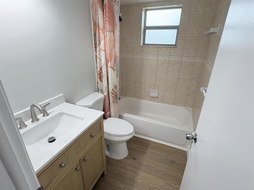 4167 Nw 90th Ave - Photo 7 of 34