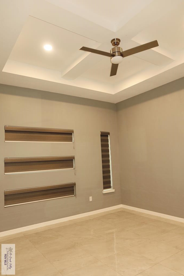 2428 San Marino Dr - Photo 3 of 22