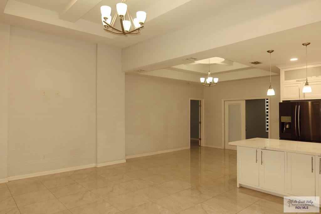 2428 San Marino Dr - Photo 6 of 22
