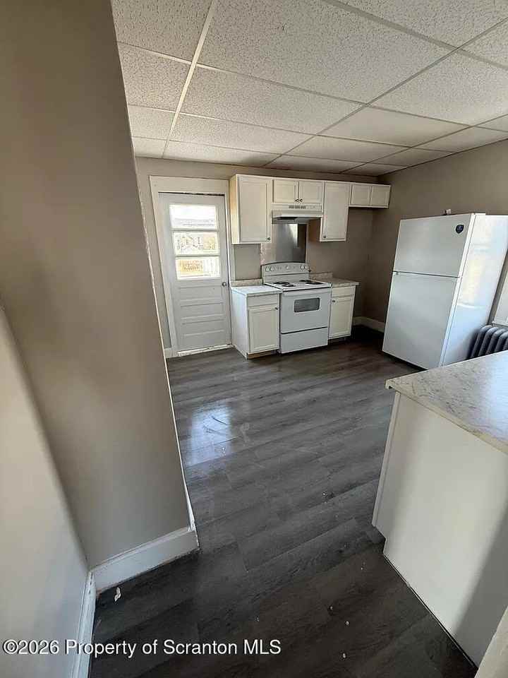 214 S Sumner Ave - Photo 6 of 19