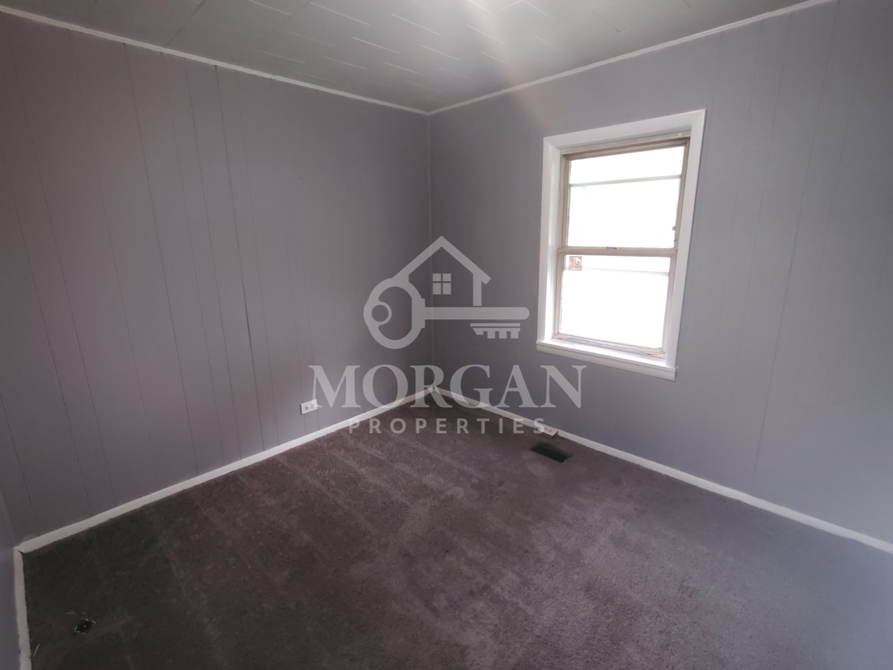 229 W 19th St - Photo 6 of 8