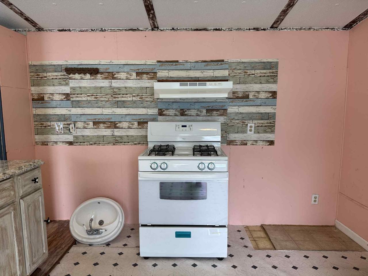 48592 Leafdale Ct #176 - Photo 7 of 36