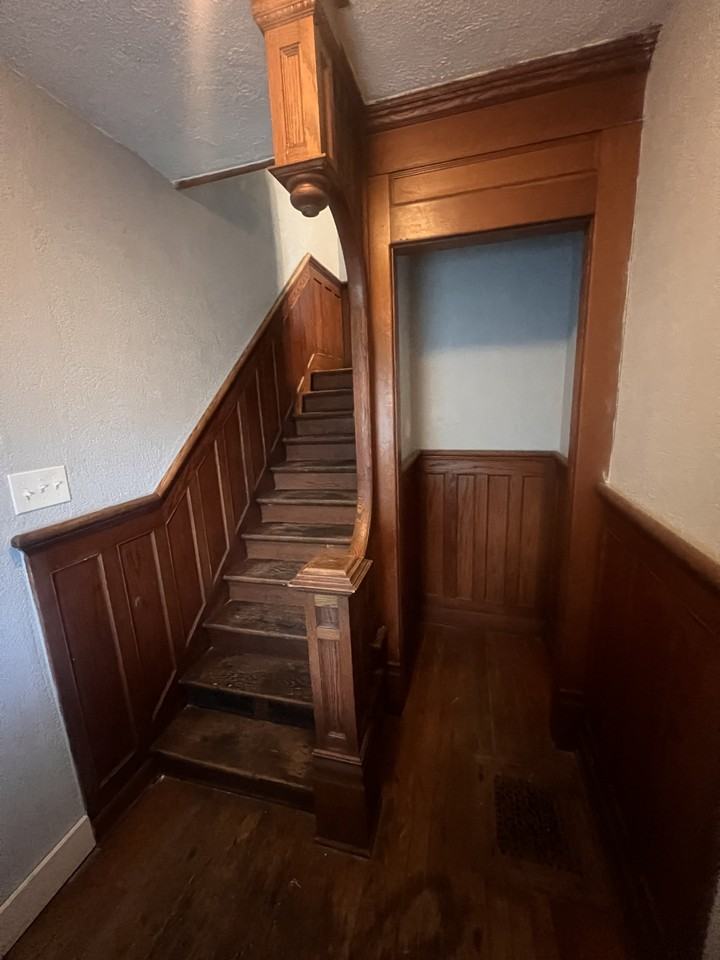 215 Upland Ave #3 - Photo 2 of 11