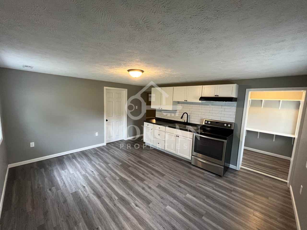 2018 N 16th St #1 - Photo 3 of 7