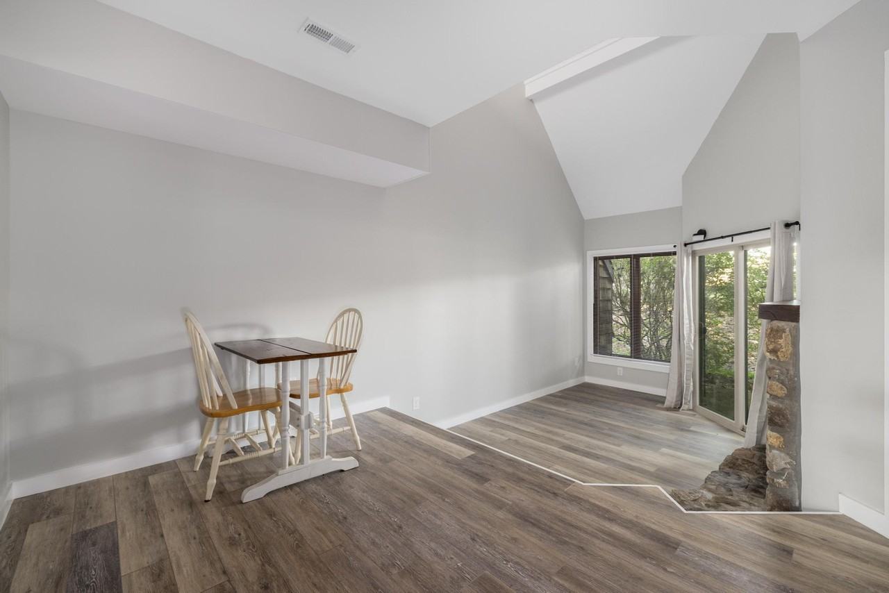 115 Beechnut StreetUnit H-7 #1 - Photo 4 of 11