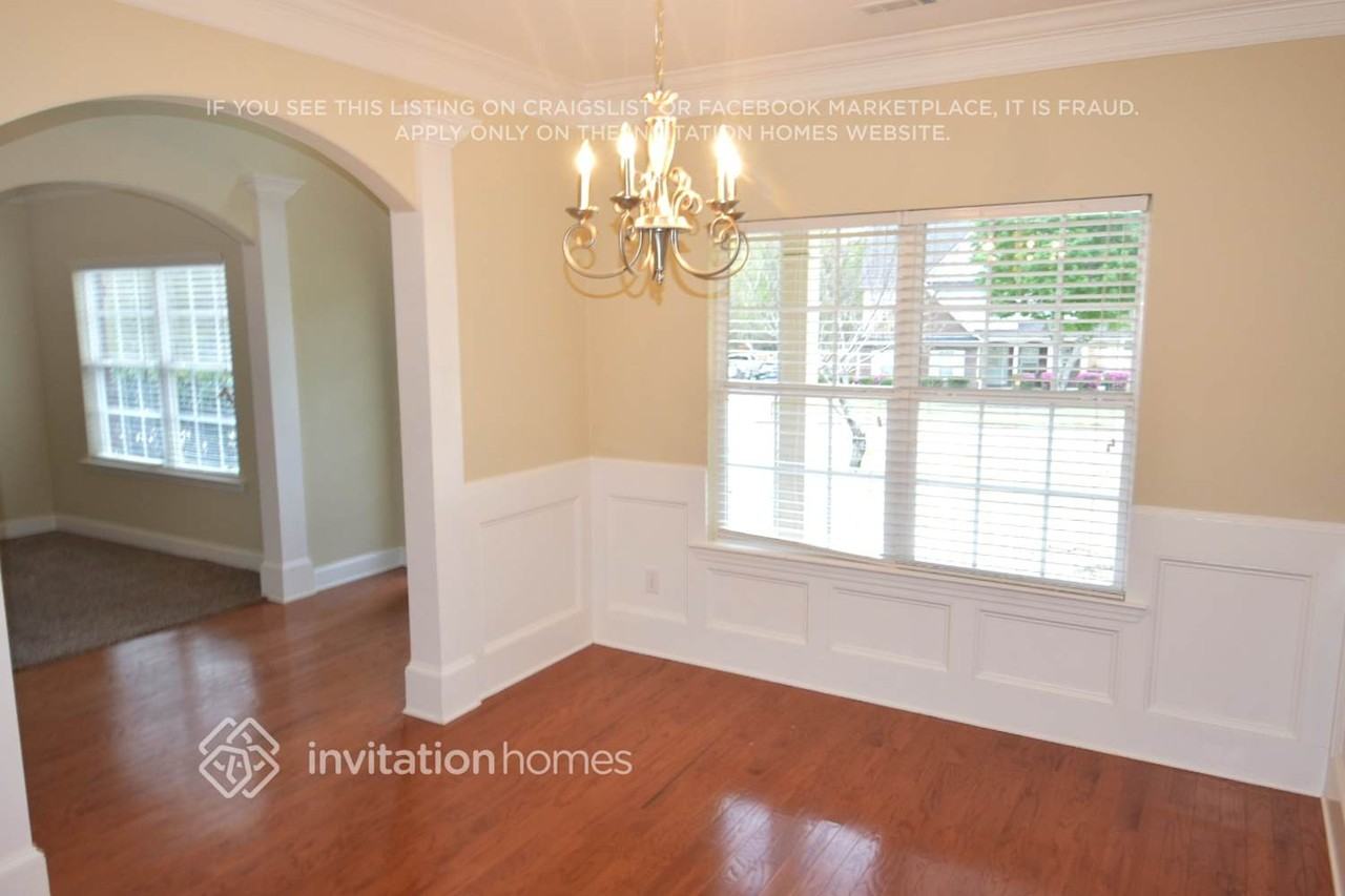 165 Shoal Park Dr - Photo 2 of 10