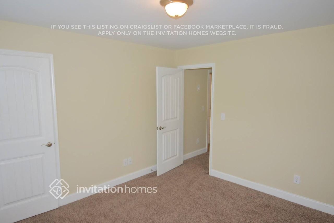 165 Shoal Park Dr - Photo 5 of 10