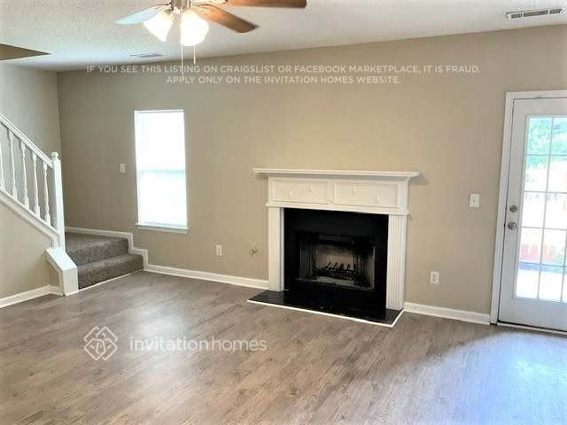 6931 Silver Grass Ct - Photo 4 of 18