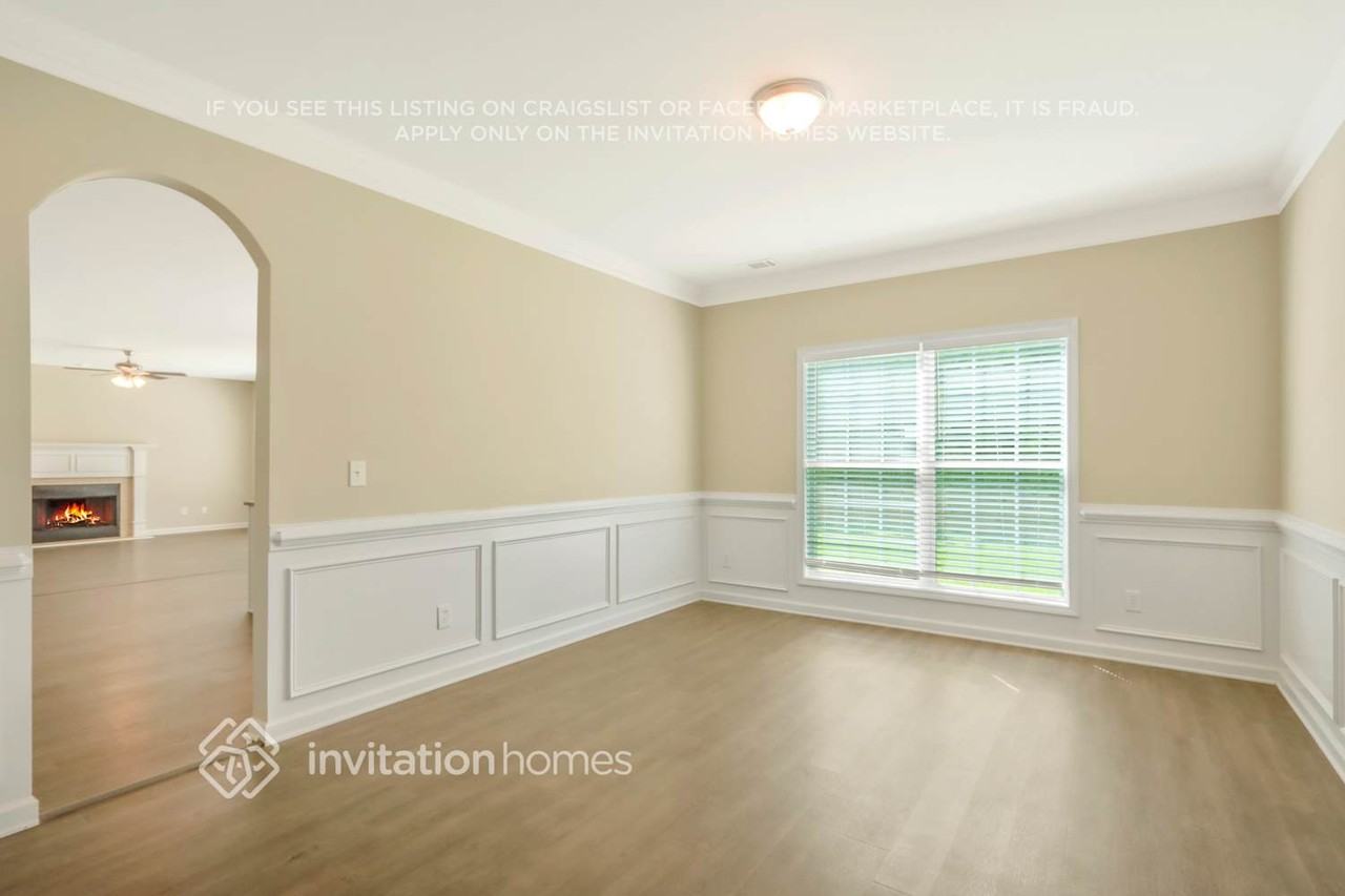 2040 Jessica Way - Photo 4 of 23