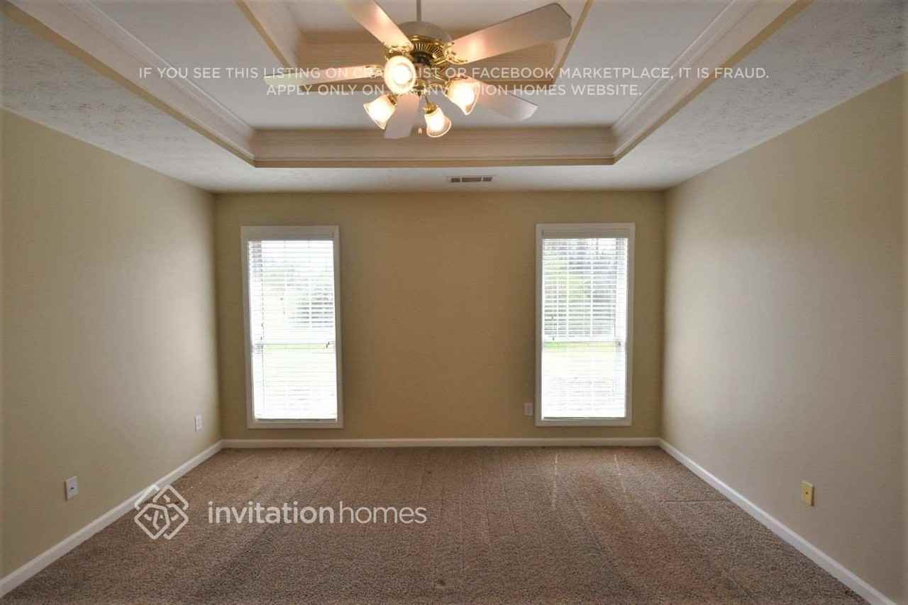 2868 Loral Pines Dr - Photo 5 of 11