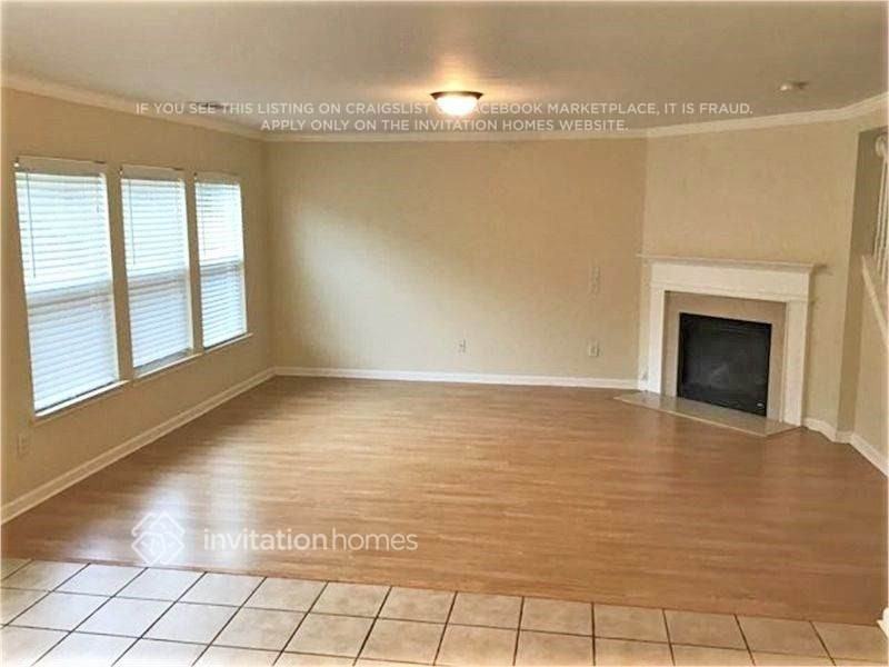 452 Leaflet Ives Trl - Photo 2 of 10