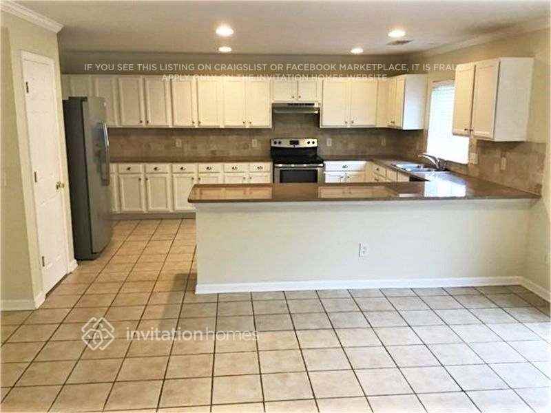 452 Leaflet Ives Trl - Photo 3 of 10