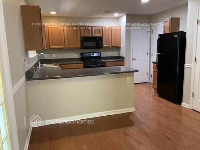 408 Sugar Maple Ct - Photo 4 of 9