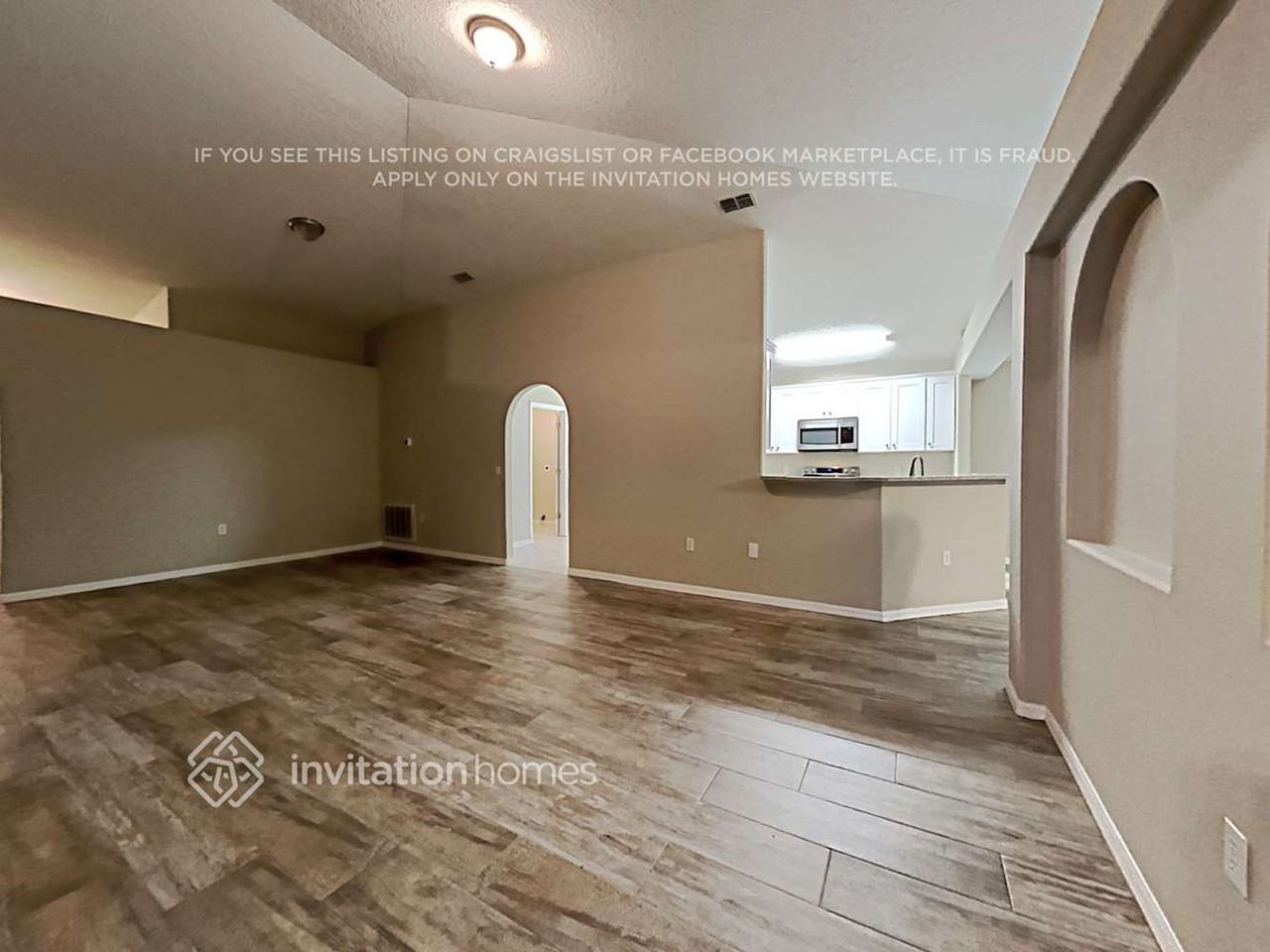 4716 Four Lakes Dr - Photo 4 of 21