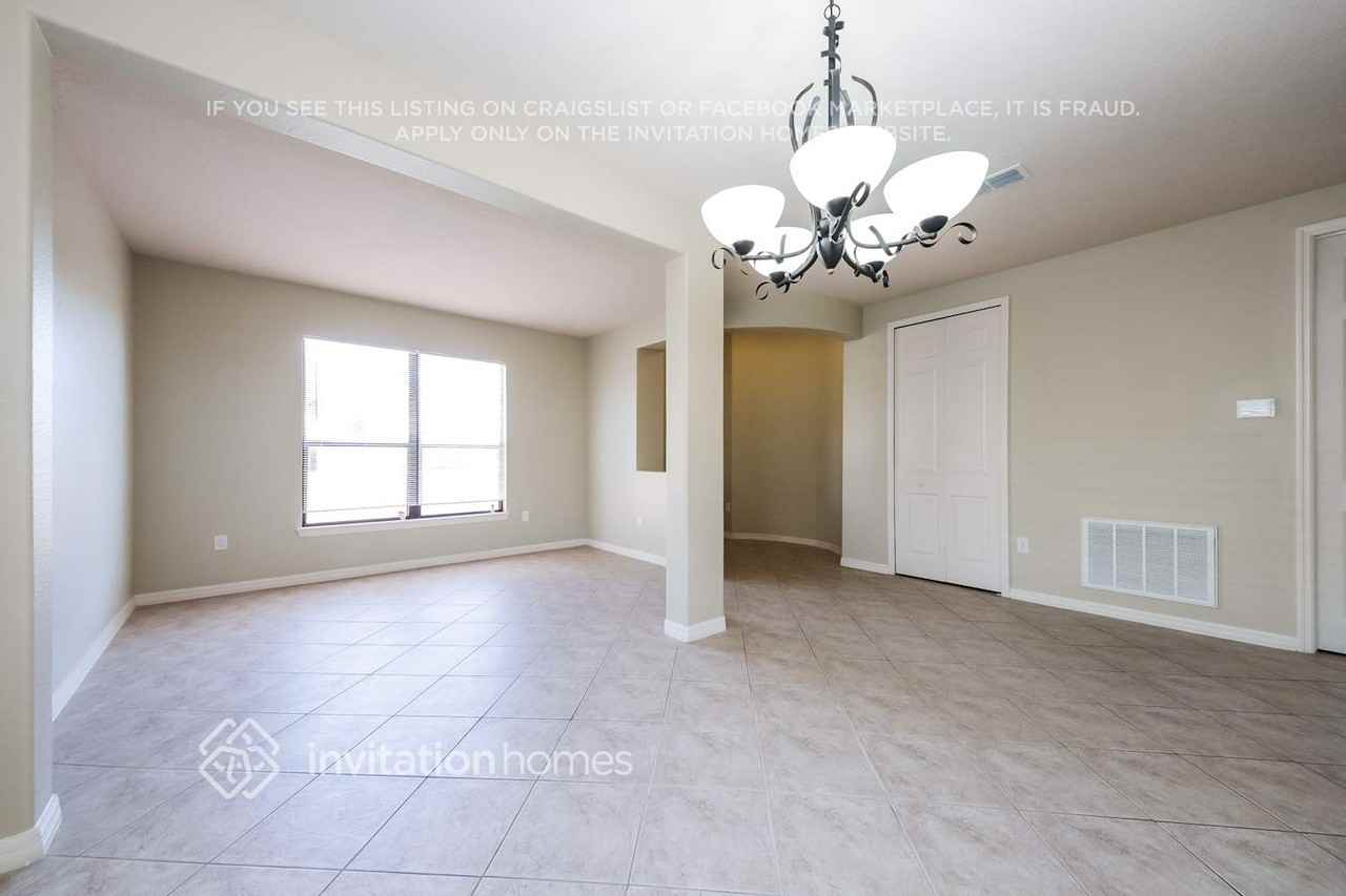 3046 Boating Blvd - Photo 2 of 21